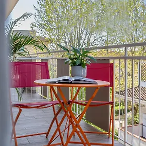 Carmen Hotel