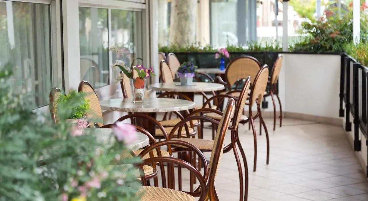 **  Hotel Roby Riccione Italië