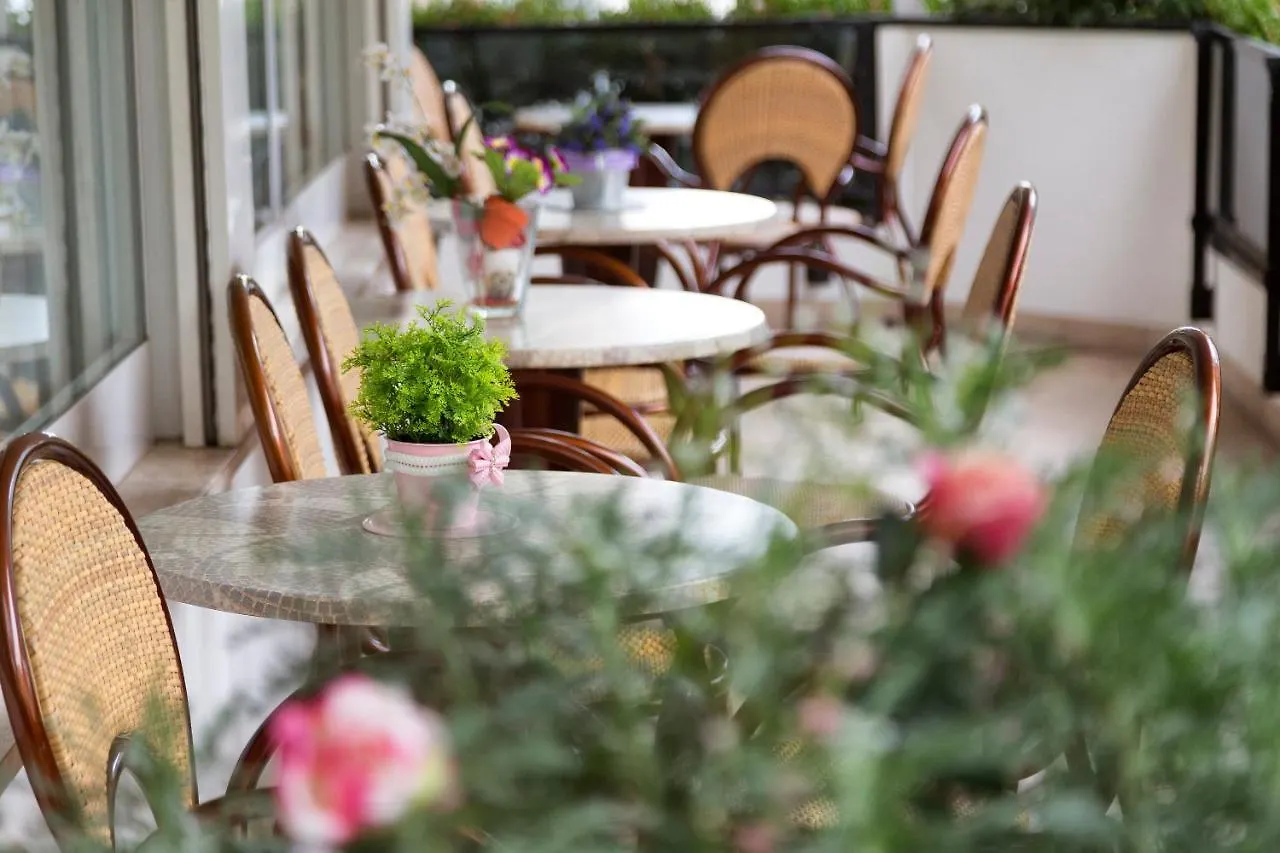 Hotel Roby Riccione 2*,